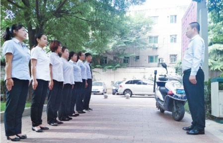 夏練三伏，七色鎮客服部的軍姿訓練開始啦