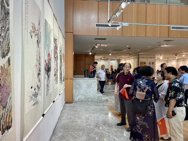 官網100.jpg